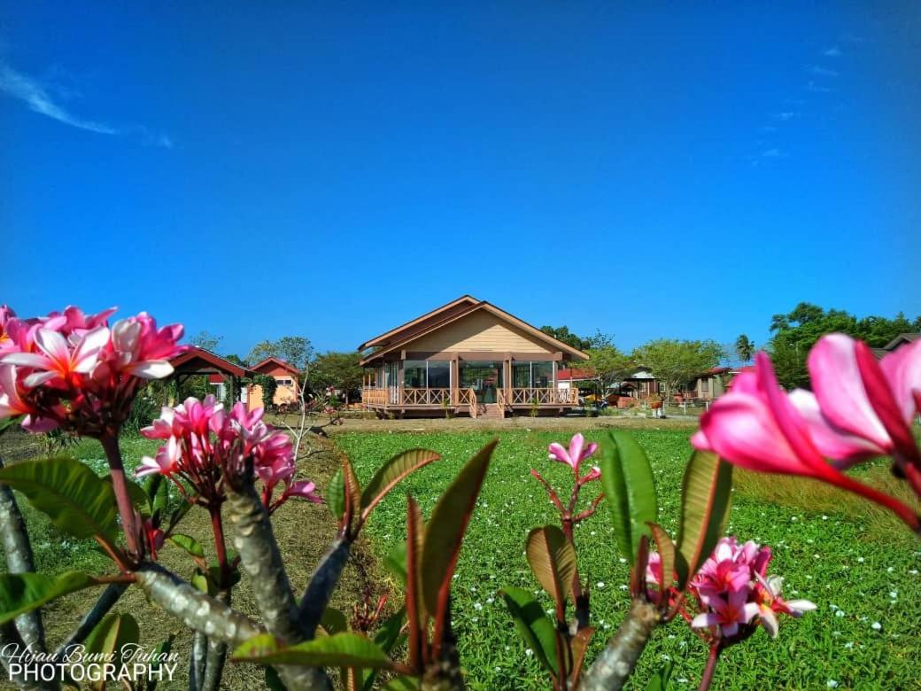 Tamteh Homestay Ayer Hitam エクステリア 写真