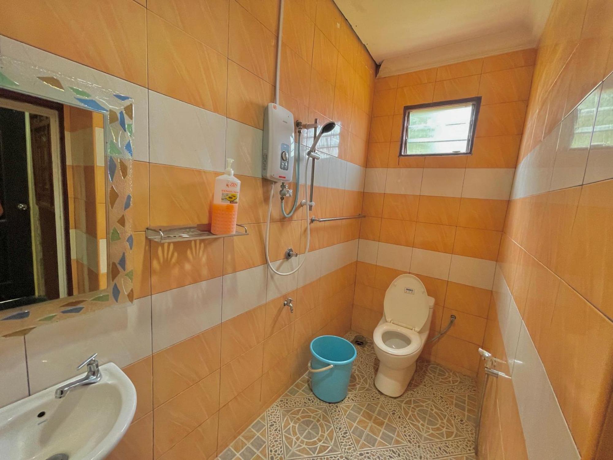 Tamteh Homestay Ayer Hitam エクステリア 写真